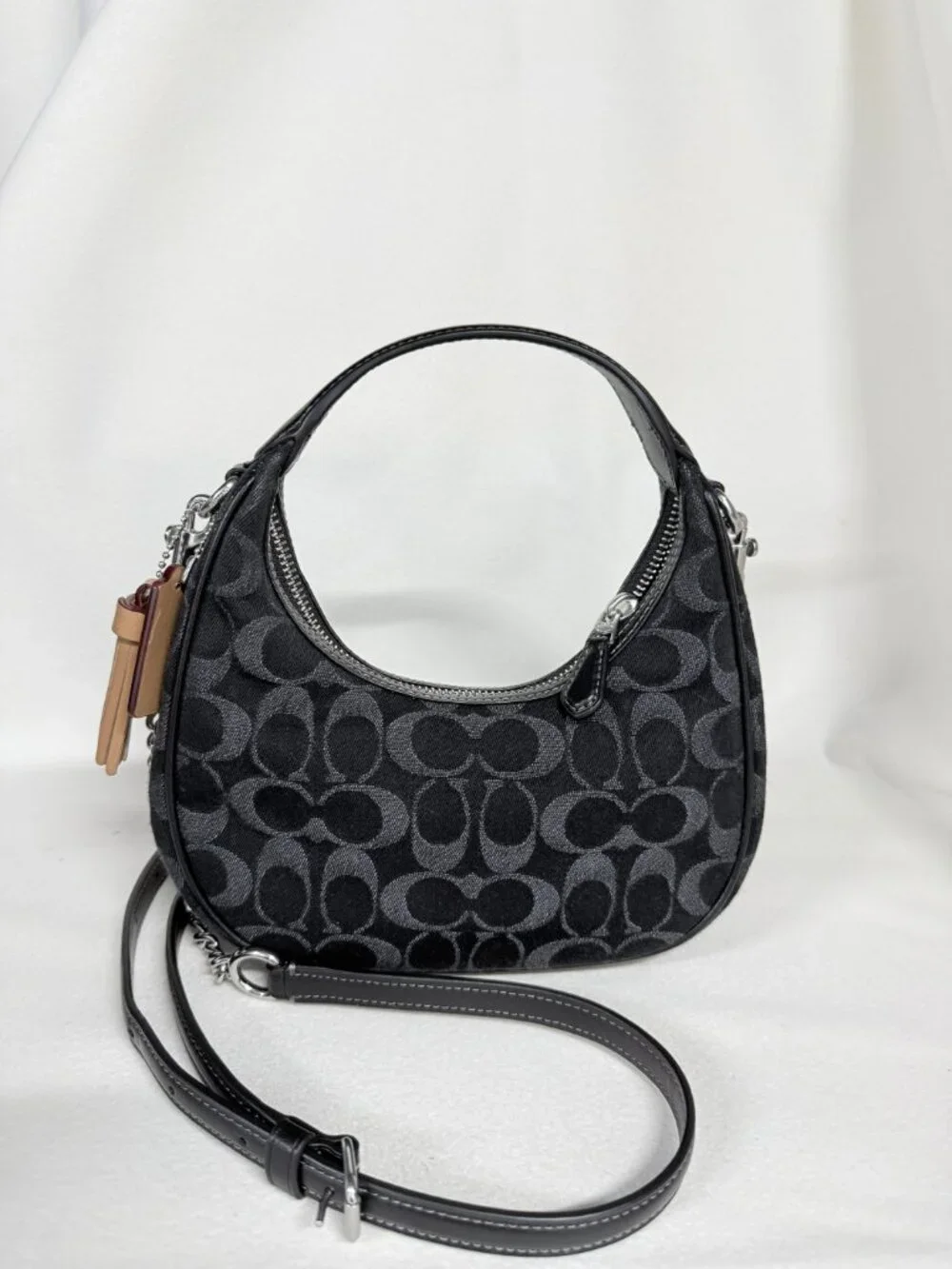 coach Carmen Mini Crossbody Bag In Signature Denim ccz47